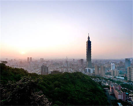 城市竞争力排名 中国20城进入全球城市竞争力100强行列