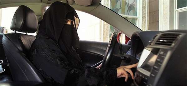 沙特阿拉伯女人 沙特阿拉伯终于让女人开车了 为女性赋权