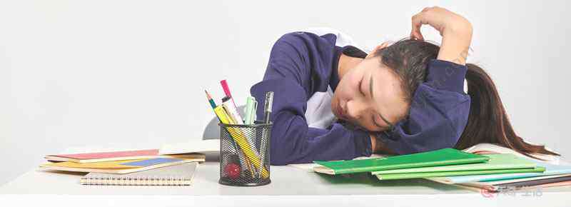 青少年睡眠时间标准 中学生睡眠时间要保证几小时 中学生睡眠时间标准