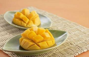 吃芒果过敏症状 吃芒果脸过敏症状 吃芒果脸痒痒怎么回事