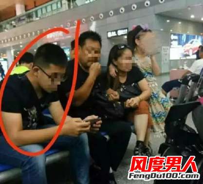 南京南站猥琐女童图片 南京火车站猥亵女童真相爆出 女孩是养女