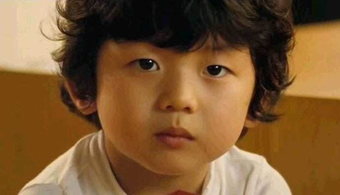 韩国童星王锡玄 王锡玄长大后的照片 表情包曾圈粉无数