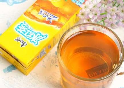 红茶喝多了会怎么样 冰红茶喝多了会怎么样 冰红茶里面有什么
