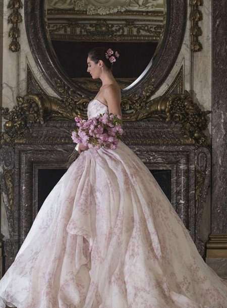 marchesa婚纱 最好的婚纱牌子排名 全球十大婚纱排行