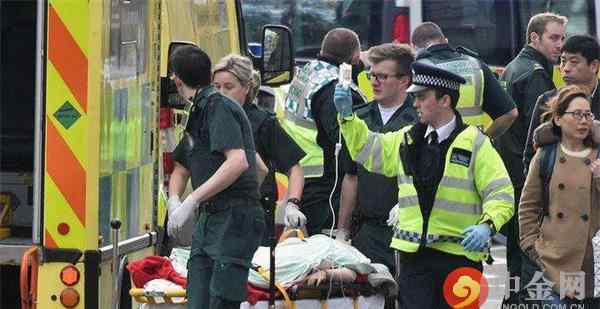 英国伦敦骚乱 伦敦突发恐怖袭击最新消息 英国警方称已知嫌犯身份 暴徒是谁？