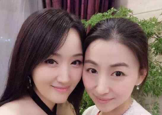 杨玉莹个人资料 演出时天空下大雨 冻龄女神杨钰莹不为所动 ！杨钰莹个人资料简介