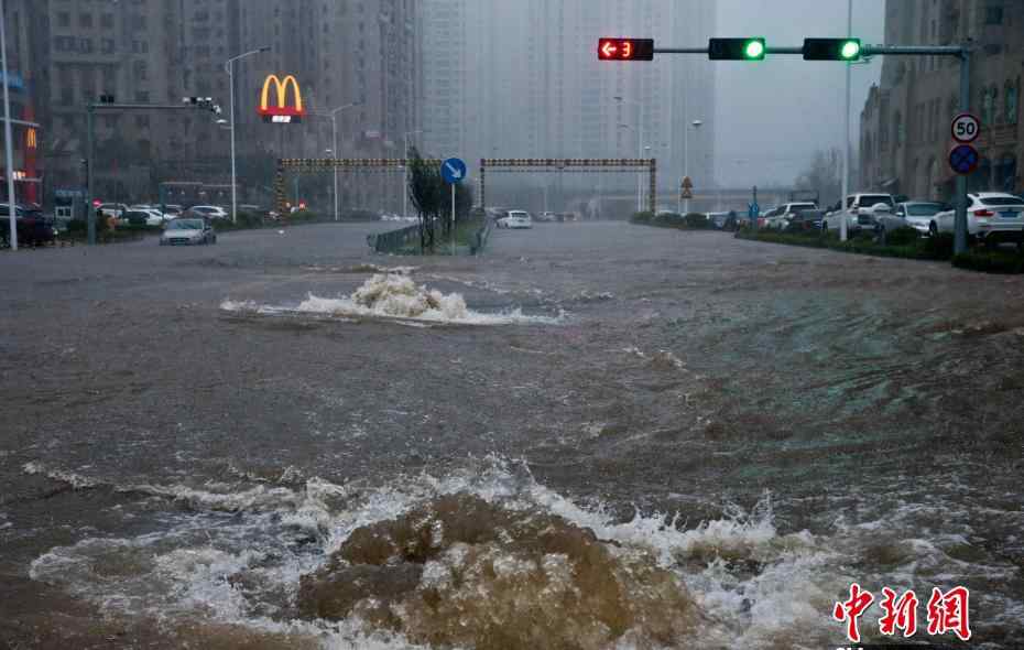 大连暴雨 大连暴雨红色预警怎么回事？台风温比亚来了大连多处积水严重