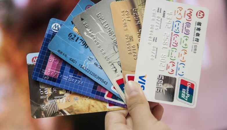 最容易批的信用卡 哪种信用卡最好申请 这些银行的卡容易审批