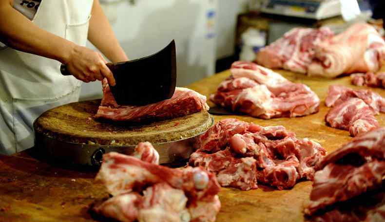 猪肉什么时候能降价 猪肉什么时候能降价 还会回到十几块一斤吗