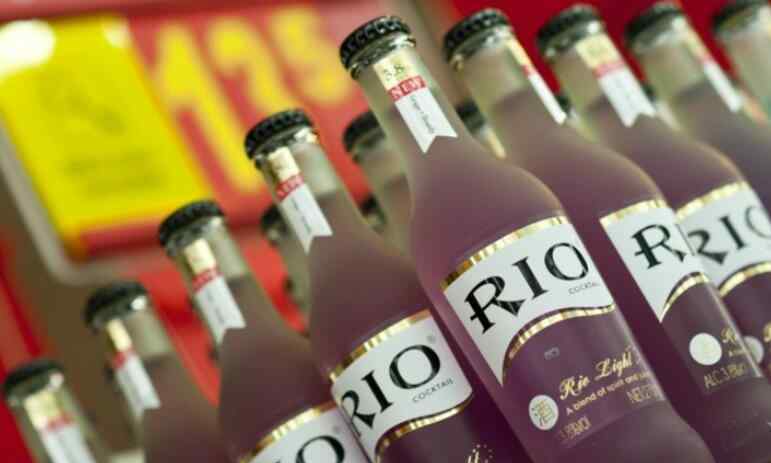rio是谁 rio鸡尾酒多少钱 rio鸡尾酒是什么做成的
