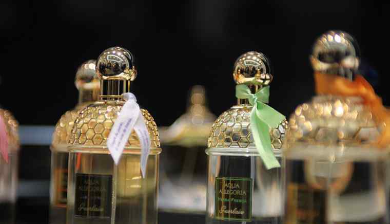 十大香水品牌 世界十大香水品牌 香水原料都有哪些