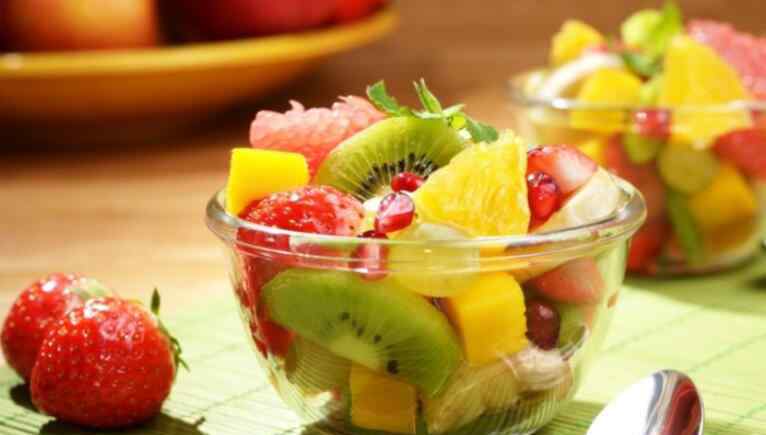 美白水果排行榜10强 夏季美容水果排行榜 美容养颜水果排行榜前十名