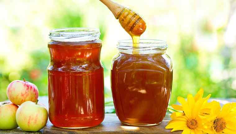 哪种蜂蜜减肥效果好 蜂蜜水的作用与功效 喝蜂蜜可以减肥是真的吗