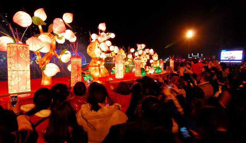 越秀公园花灯 2018广州春节灯会什么时候开始 广州春节灯会活动