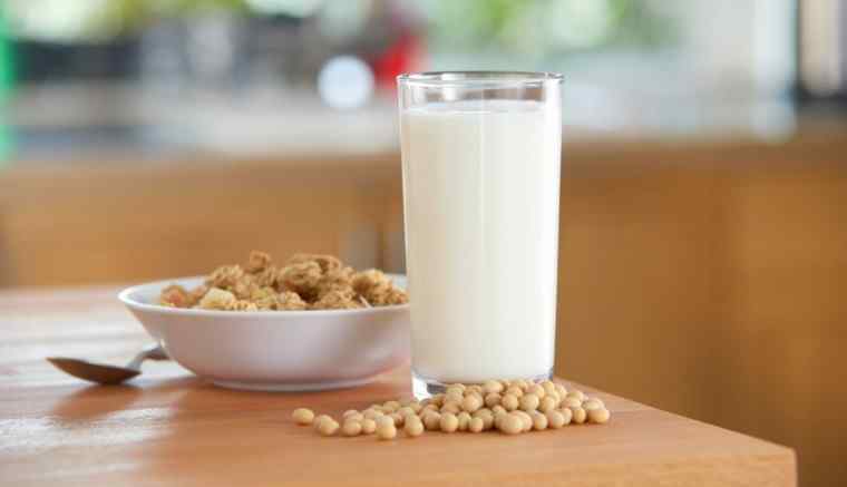天天喝牛奶有什么好处 什么牌子的纯牛奶最有营养 经常喝牛奶有哪些好处