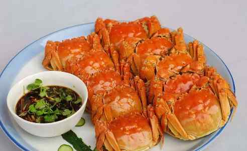 螃蟹的正确吃法 吃大闸蟹的正确步骤 蟹的四个部位不能吃
