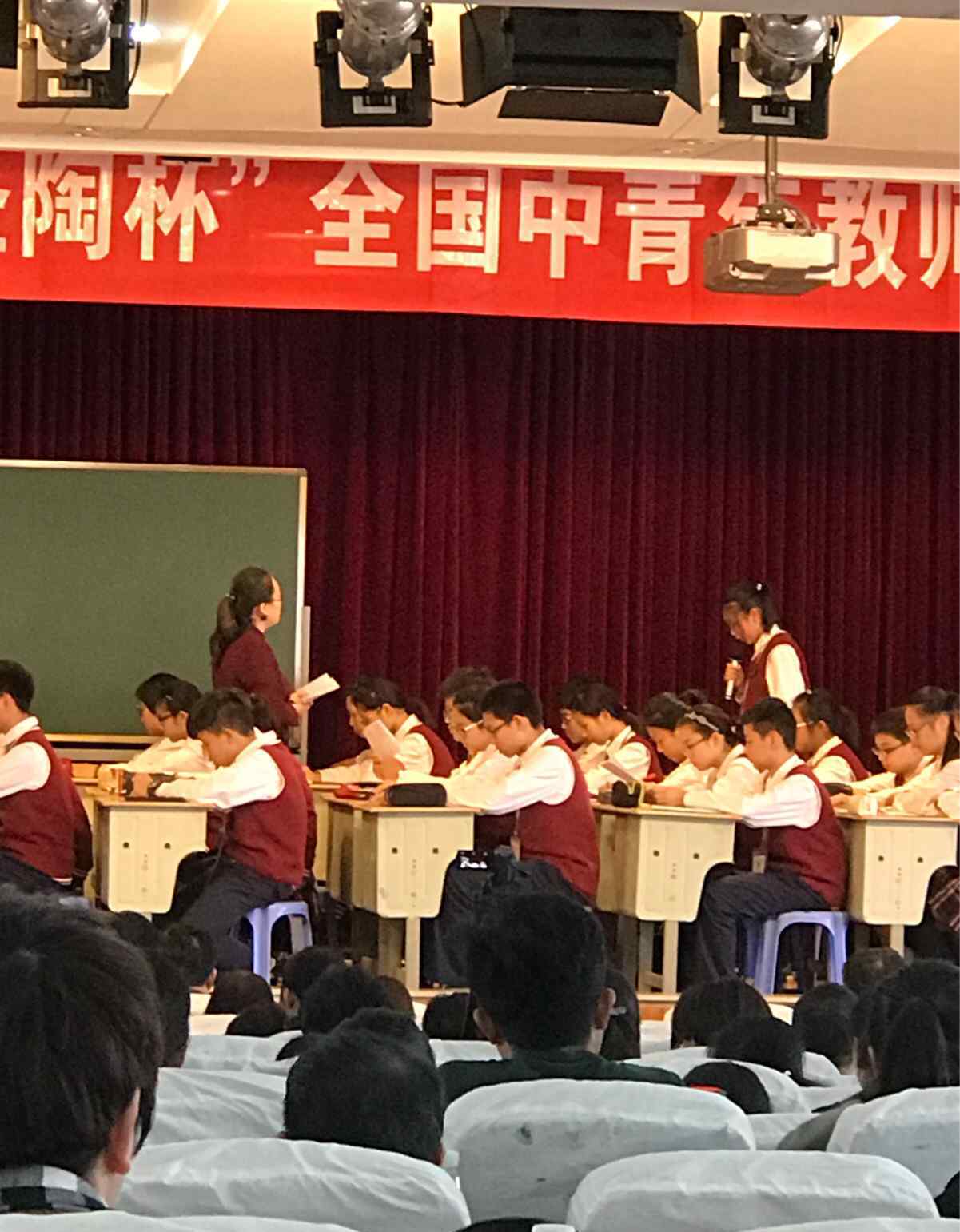 石壕吏教案 《石壕吏》教学设计
