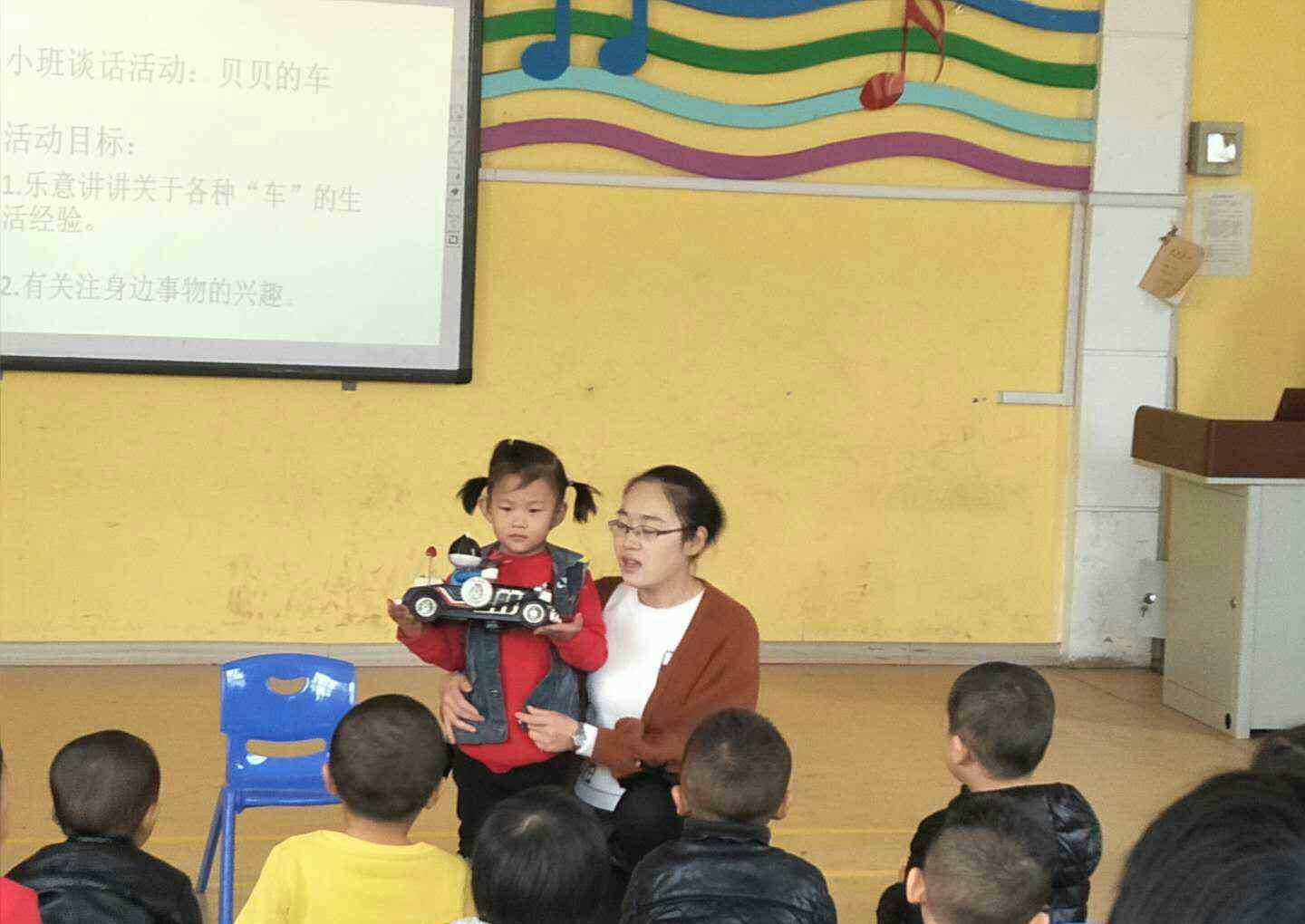 乔虹 深入理解“核心经验”用心解读“领域教学” ——记介休五幼“基于核心经验的领域教学解读”