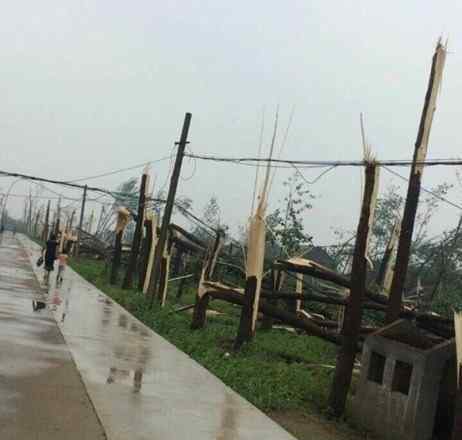 江苏龙卷风 江苏遭龙卷风袭击 现场一片狼藉78人遇难