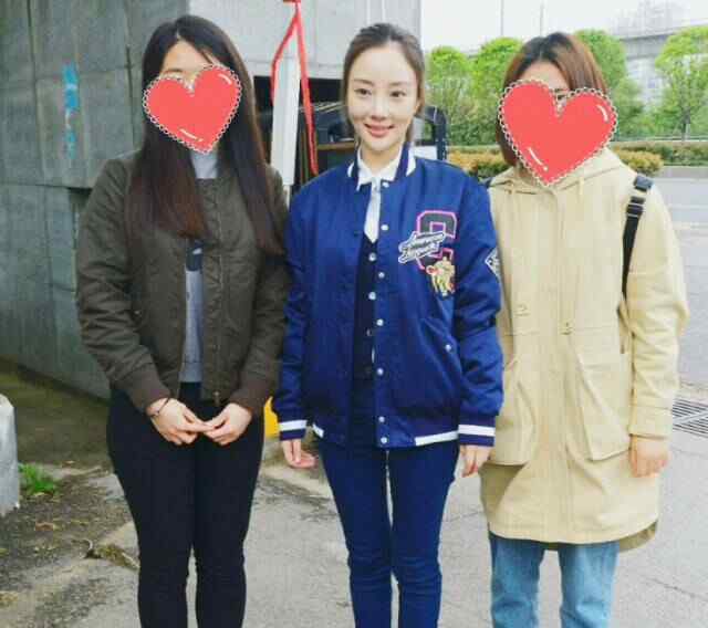 贾乃亮李小璐图片 贾乃亮李小璐又有新动作，心疼小甜馨