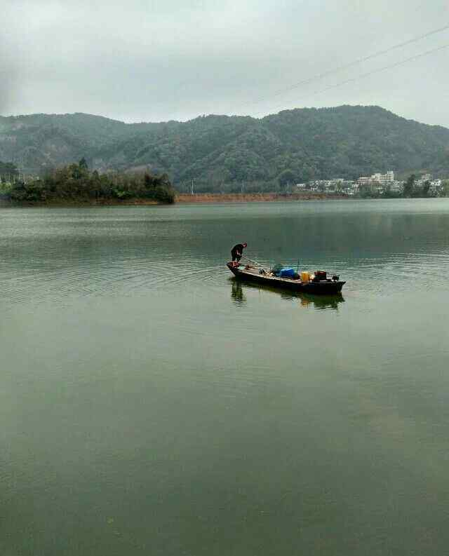 新丰江水库 美丽的万绿湖小镇———新回龙