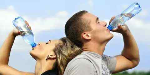 喝水多对肾脏有影响吗 原来肾功能不好竟和喝水有关系！后悔知道得太晚了！
