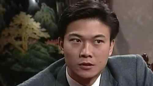 丘倩鸣 钱小豪最火的时候，连周润发都给他做配，后来因一丑闻而跌落低谷