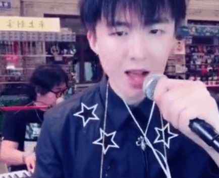 刘宇宁八卦 摩登兄弟刘宇宁，小奶狗的脸蛋小狼狗的嗓音！