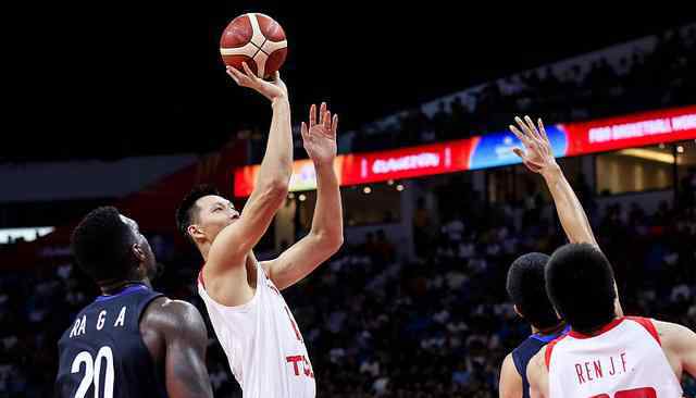 金钟奎 中国男篮对战韩国4分险 易建联出战23分钟成男篮最出色的球员