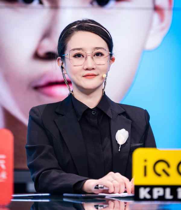 tossgirl 王者荣耀首支女子职业俱乐部成立，将和男子选手同场竞技