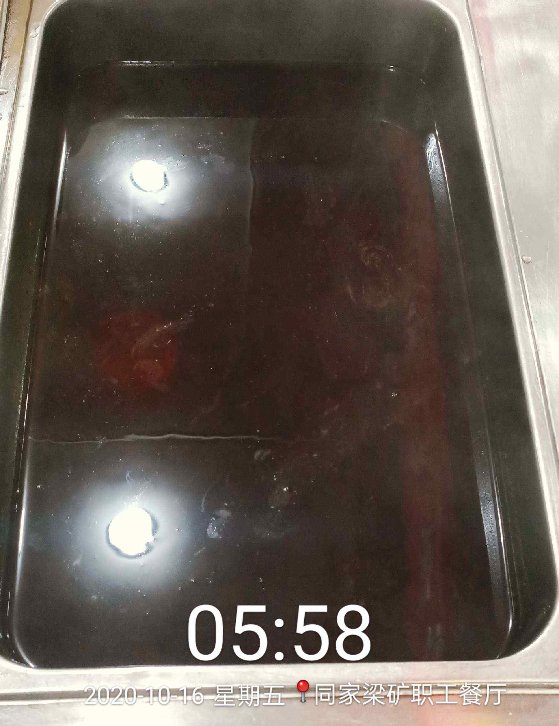 王美英 三矿三餐汤类3道，主食17道，热菜12道