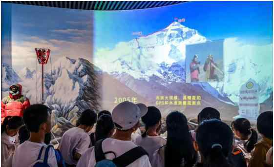 中国测绘科技馆 明日冲顶！中国测绘科技馆珠峰测量展区带您了解峥嵘历史！