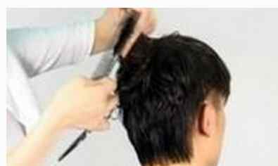 平头怎么剪步骤图解 男士碎平头剪发教程 轻松打理平头发型