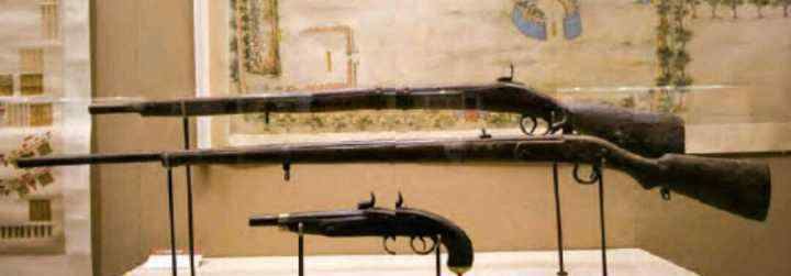 1867年法国毛瑟两兄弟设计方案了一种转盘式锁闭枪机的后装转