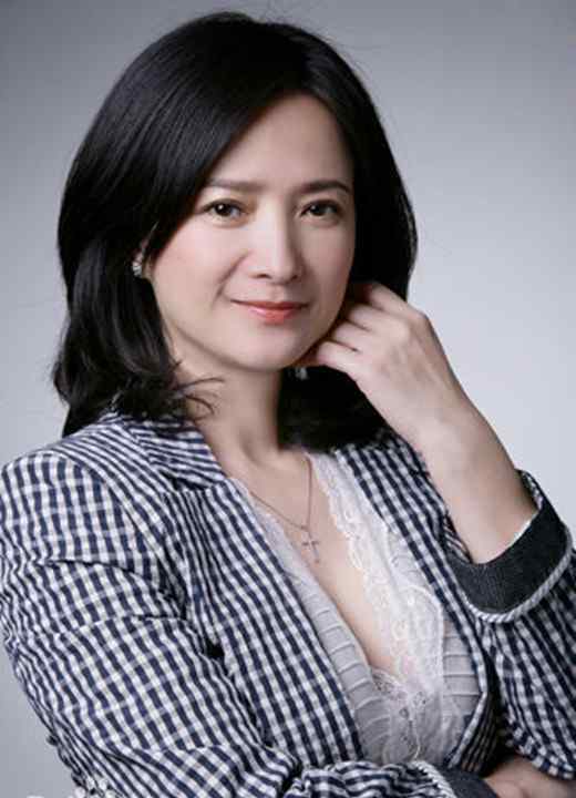何晴唯一演遍四大名著的女演员何晴美貌依旧至今单身