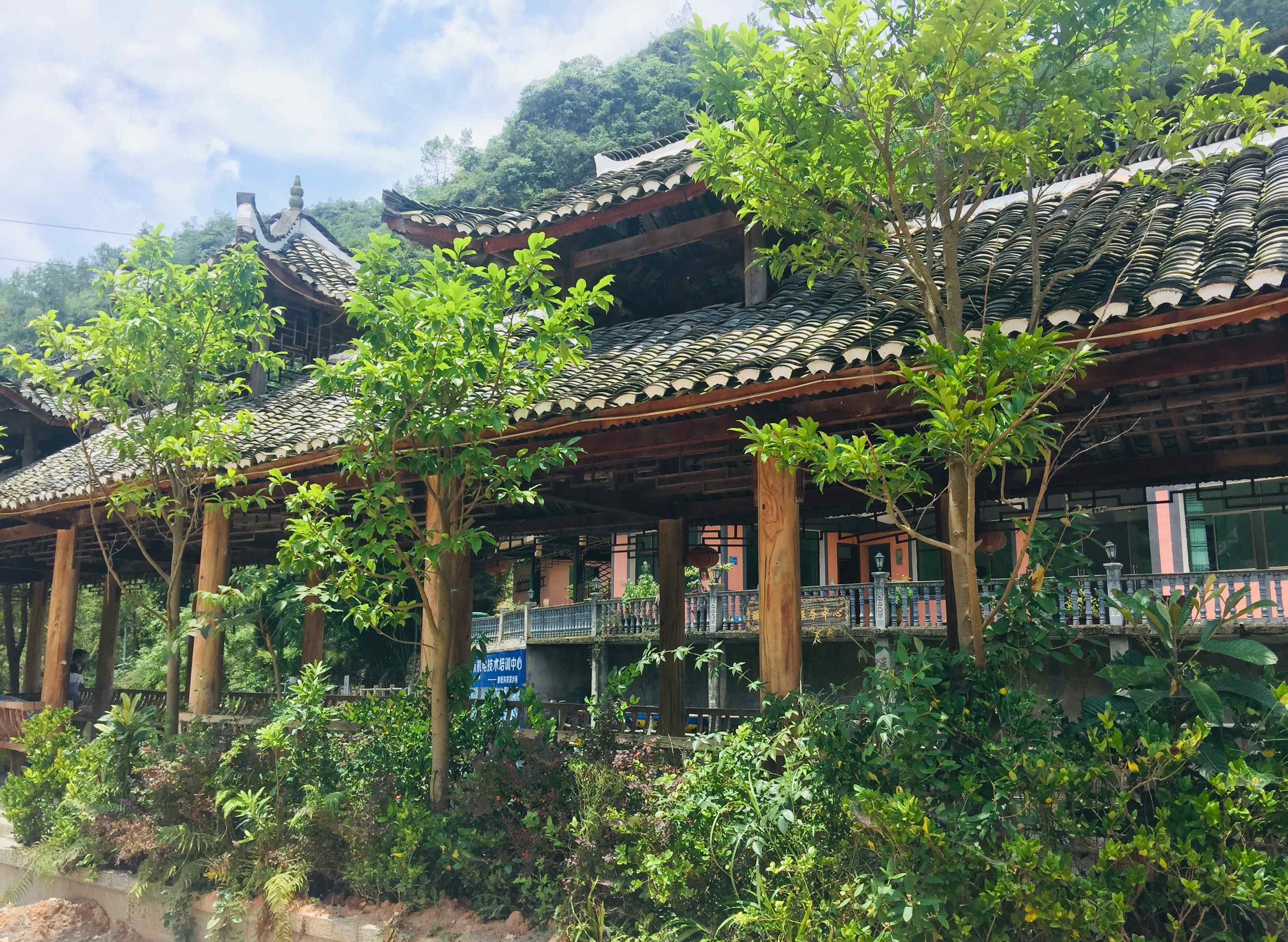 香纸沟 贵阳香纸沟及枫叶谷景区