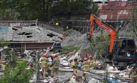 韩国京畿道 惨烈!韩国京畿道爆炸 2栋建筑物完全倒塌成废墟现场一片狼藉