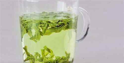 荷叶茶的功效与禁忌 荷叶茶有什么功效 荷叶泡水喝的禁忌