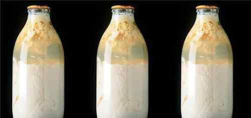 盒装牛奶打开能放多久 牛奶变质要如何利用 牛奶泡好放多久还能喝