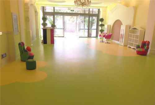 幼儿园的地板 幼儿园地板好吗   幼儿园地板优缺点有哪些