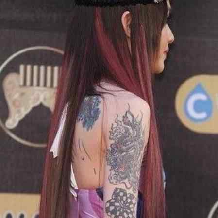范晓萱纹身 范晓萱纹身风采迷人 每一处纹身都有特别寓意
