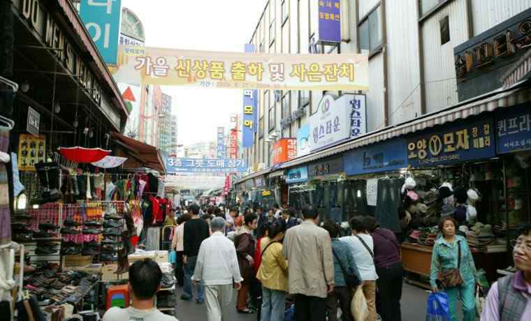 2人韩国自由行要多少钱 韩国七日游要多少钱 去韩国有什么值得买的