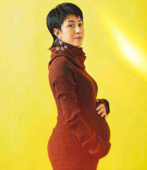 怀孕5个月标准肚子照片 马丽孕肚写真图片曝光 马丽怀孕几个月了孕肚明显吗预产期什么时候