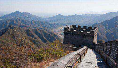 国内十大旅游胜地 中国著名旅游景点，十大旅游胜地任你选！