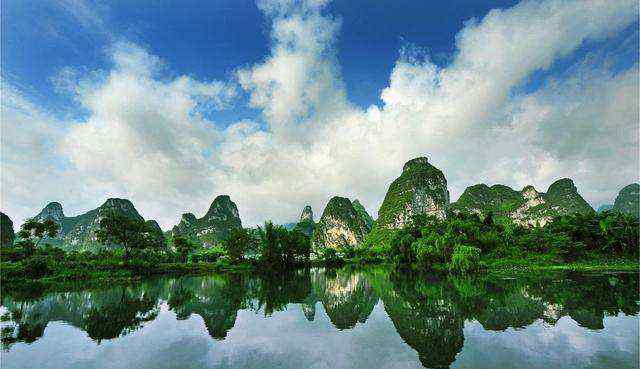 桂林山水甲天下下一句 桂林山水甲天下的下一句，阳朔山水甲桂林！