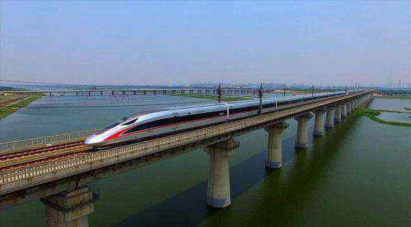 京沪高铁全长多少公里 京沪高铁全长多少公里，1318公里！