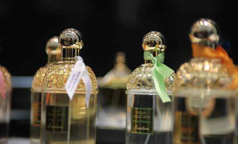世界上最贵的口红 全球最贵香水 价格高达868.52万人民币