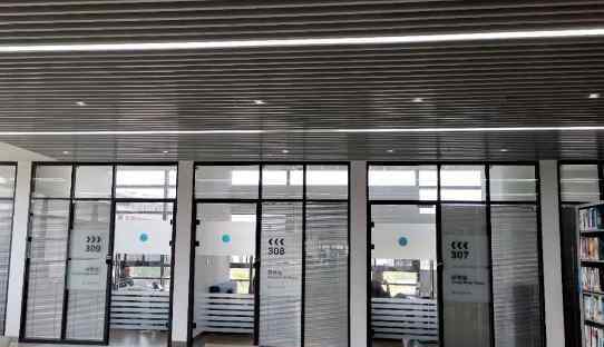 中国地质大学武汉图书馆 武汉地大未来城校区图书馆2020年迎新开放