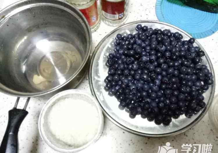 家庭蓝莓酱的制作方法 自制蓝莓酱的制作方法教程