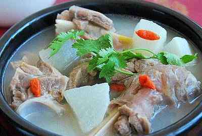 家常清炖羊肉汤的做法 家常清炖羊肉汤的做法介绍